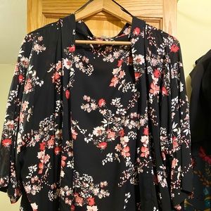 SOLD! Loft floral kimono